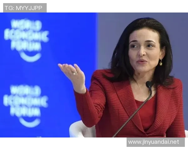 巴西足球明星喜迎新生命妻子怀孕消息引发热议